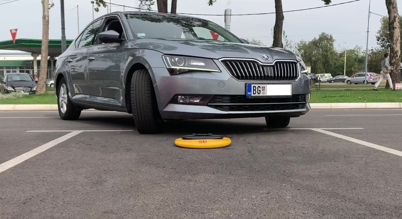 Zaobljena Parking Barijera SA DALJINSKIM