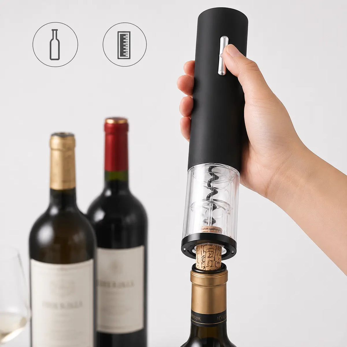 Detalj električnog otvarača za vino